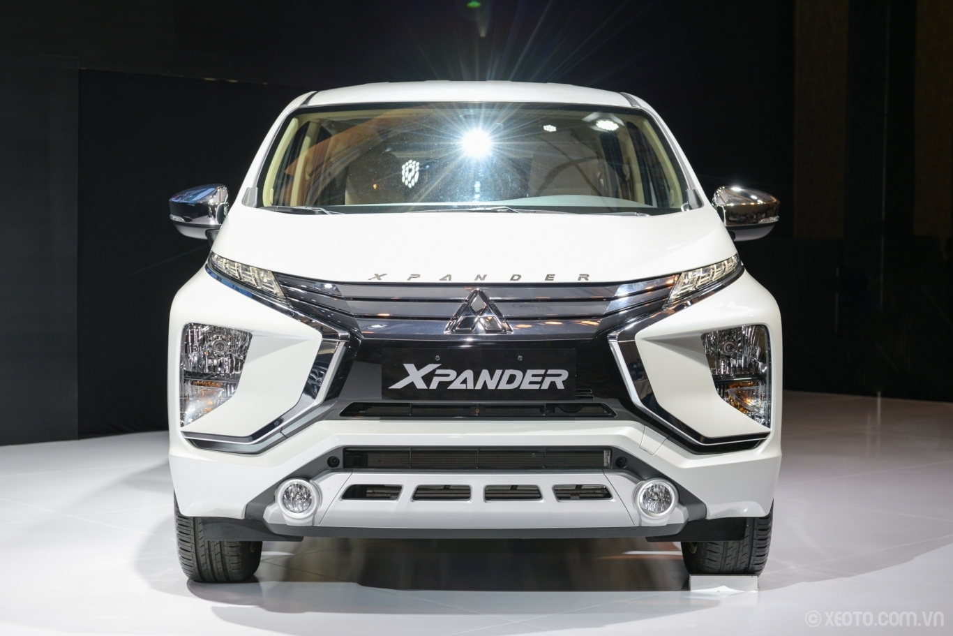 ngoai-that-mitsubishi-xpander-phan-dau-xe-mitsubishi-xpander